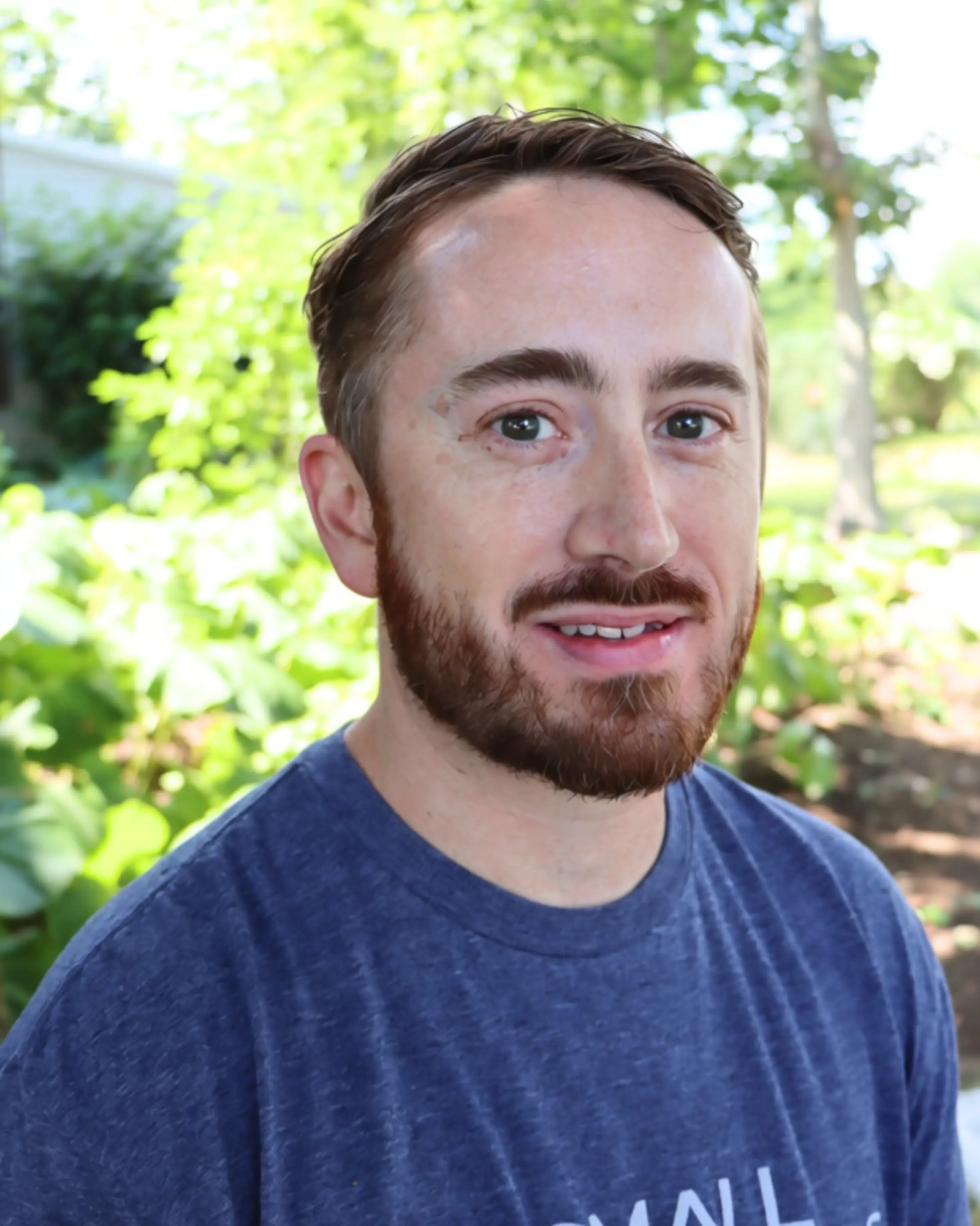 Garrett Headshot-1